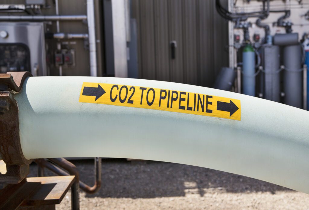 Upstream Americas, Heavy Oil – A pipeline transports CO2 from the Quest unit to injection sites for safe and permanent underground storage - Scotford Upgrader, near Fort Saskatchewan (northeast of Edmonton), Alberta in June 2015. Upon launching in 2015 Quest Carbon Capture and Storage Project will reduce CO2 emissions from Shell’s oil sands operations by more than one million tonnes a year by capturing CO2 from the Scotford Upgrader and permanently storing it deep underground. Quest is part of the Athabasca Oil Sands Project, a joint venture among Shell Canada Energy (60%), Marathon Oil Canada Corportation (20%) and Chevron Canada Limited (20%) and has received funding support from the governments of Alberta and Canada. HSSE approved 1177061-PC-D1-0434